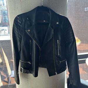 Black leather jacket like new